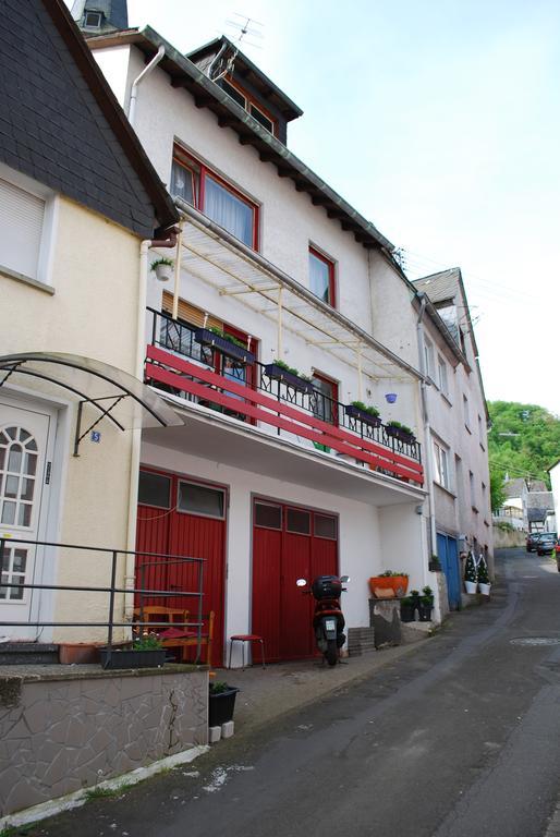 Ferienwohnung In der Kehr Briedel Exterior foto